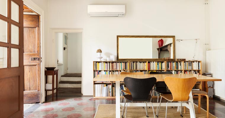 MSZ-GL50_bookcase_room